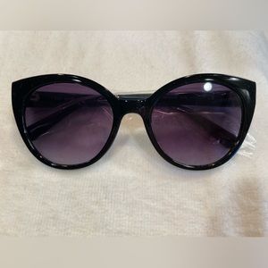 New/Never Worn Kate Spade Samantha Sunglasses